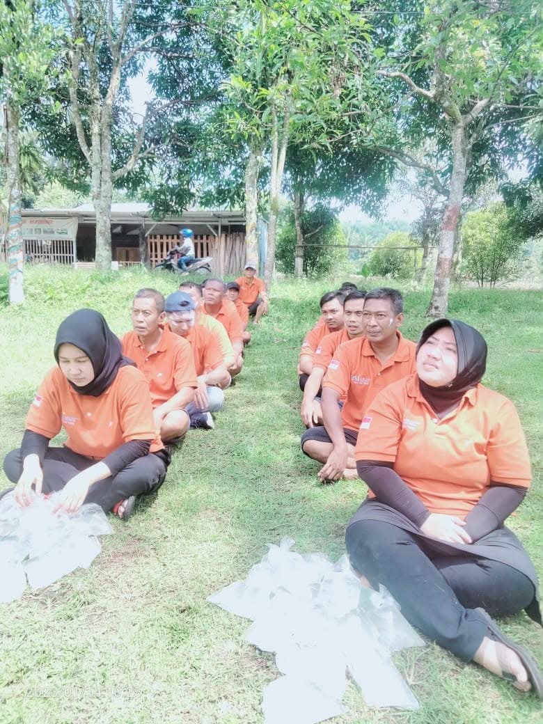 Cara memilih penyedia outbound di Guci Tegal: 12 kriteria penilaian, daftar pertanyaan ke calon vendor, dan tanda peringatan. Cek sebelum tanda tangan.