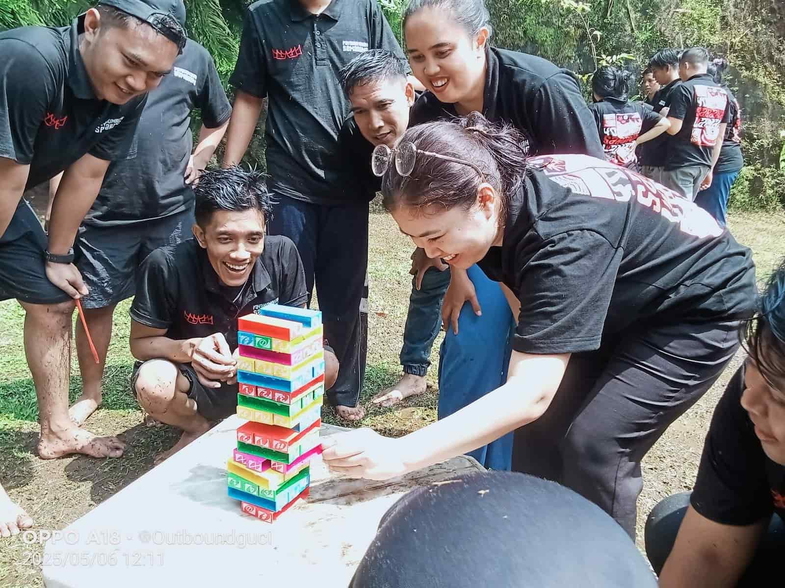 Mencari tempat outbound di Tegal? Berikut 10 rekomendasi terbaik di Tegal & Guci untuk outbound training, gathering, dan team building, lengkap dengan fasilitas dan keunggulan masing-masing.